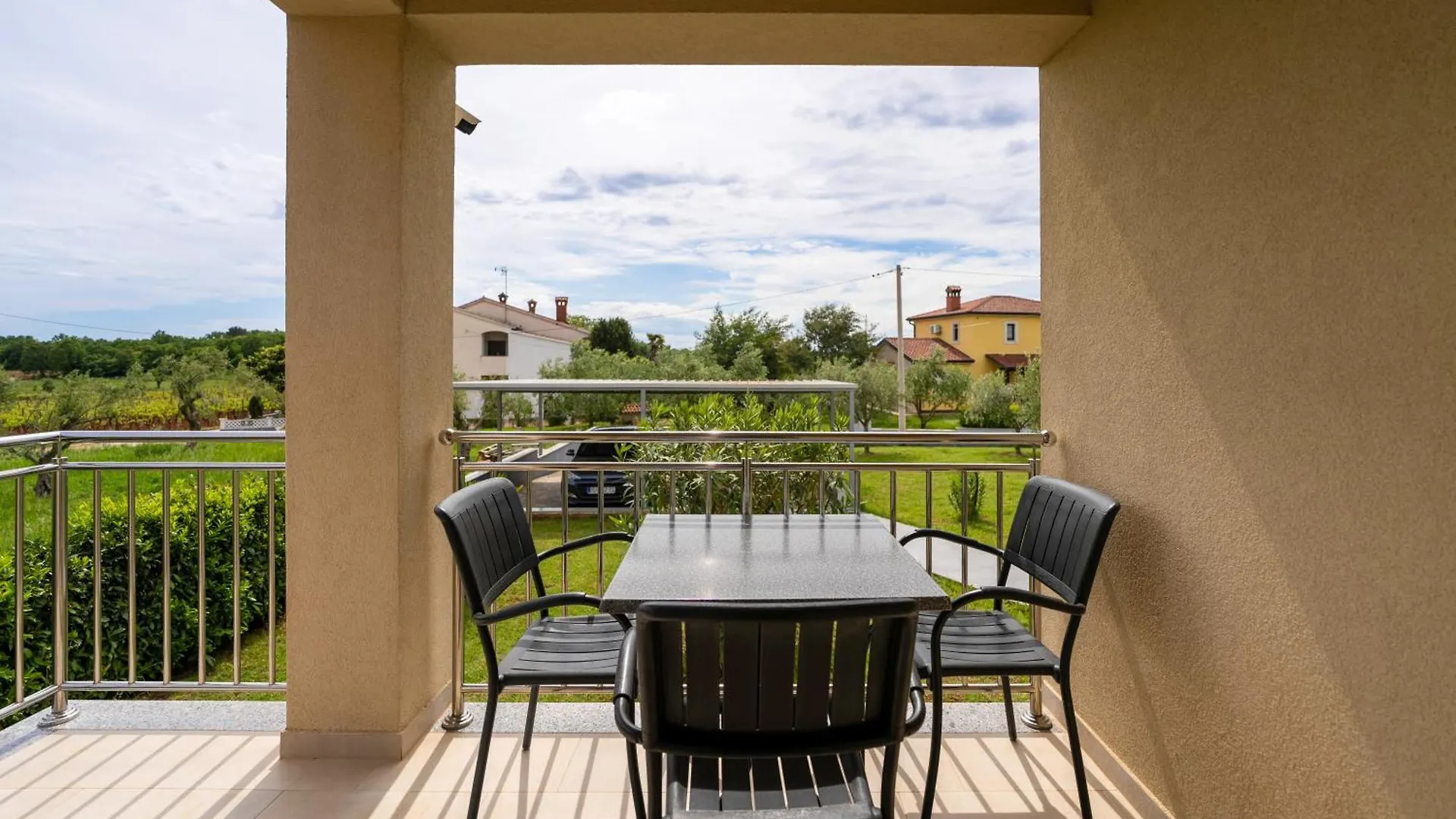 Apartment Dani'S Place Porec Croatia