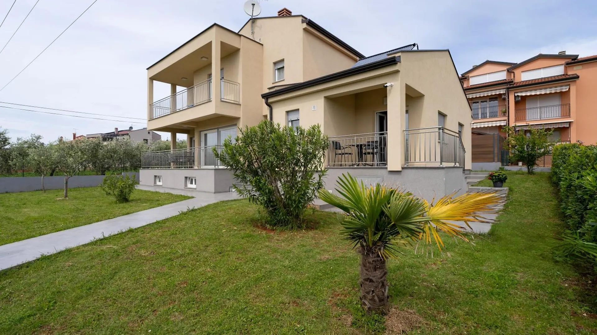 Dani'S Place Porec 0*,